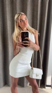 [2025.07.10] livvydunne_3673984834905899032.jpg
