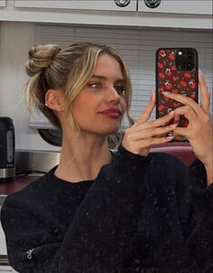 [2025.07.14] sarasampaio_518529073_18521631922058288_5493817173142165706_n.jpg