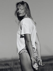 [2025.07.16] megan_samperi_520249577_18515037841022051_882003070168514553_n.jpg