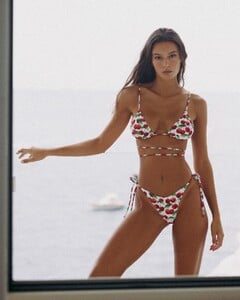 [2025.07.17] bikinilovers_520476954_18518959441056074_791479772001025040_n.jpg