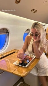 [2025.07.18] livvydunne_3679617075241553249.jpg