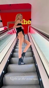 [2025.07.29] stellamaxwell_3687535495706414602.jpg