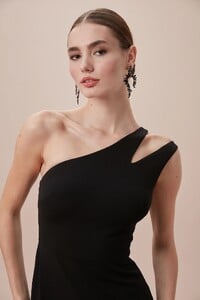 29-11-oleg-cassini-lookbook-2121.jpg