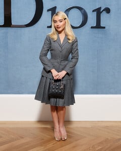 616060345_sabrina-55.jpg