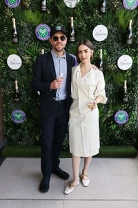 621730227_lily2-1.jpg