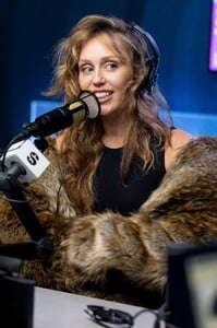 622661008_miley-5.jpg