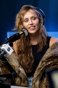 622661012_miley-6.jpg