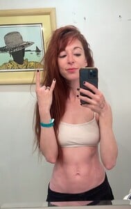 74hm2saptrkb1.jpg