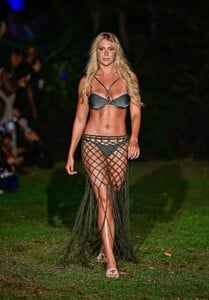 ADragoi - Miami '25_Andreea-Lybethras-2.jpg