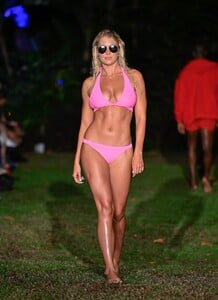 ADragoi - Miami '25_Andreea-Styx-3.jpg