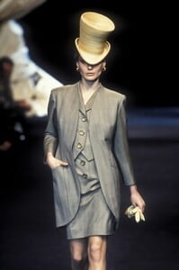 Christian Dior 1994 Haute Couture 12.jpg