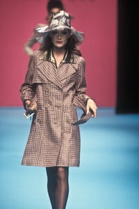 Christian Lacroix 1995 Women RTW 9.jpg
