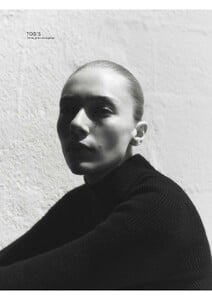 Elle UK September 2025_12.jpg