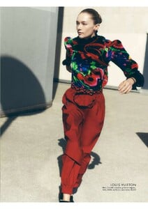 Elle UK September 2025_22.jpg