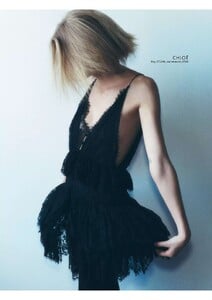 Elle UK September 2025_23.jpg