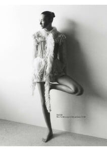 Elle UK September 2025_5.jpg