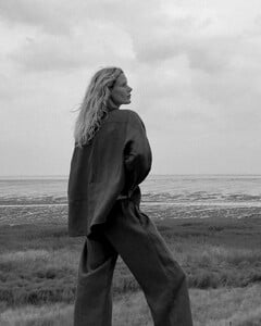 Iris von Arnim SS 25_14.jpg