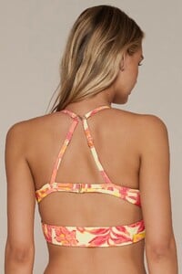 JessT - Sunsets - Island Coral Crinkle Rib Kaia  Sporty Supp_11 - t574-islco_bikini-top-back-wear01-jessica01.jpg