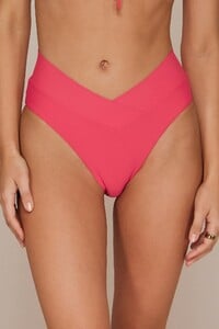 JessT - Sunsets - Watermelon Delfina V Front  Crossover Bikin_10 - b325-watrm-bikini-bottom-front-wear00-jessica01.jpg