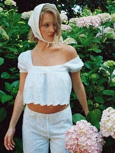 July25-Tile-Paris-Blouse-DaisyEyelet4.jpeg