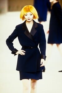 Kenzo 1996 Women RTW 43.jpg