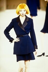 Kenzo 1996 Women RTW 44.jpg