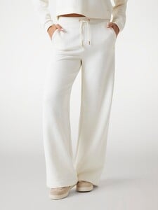 KiannaLS - Guess '25_Logo wide-leg sweatpants4_V5YB19KBSL2-F0EP.jpg
