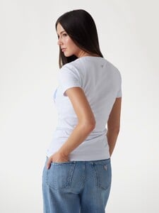 KiannaLS - Guess '25_Slim-fit triangle logo T-shirt6_W5GI08J1314-G011-ALT2.jpg