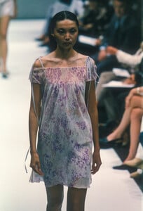 Krizia 1998 Women RTW 80.jpg