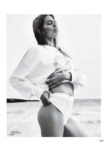 Madame Figaro 170725_5.jpg
