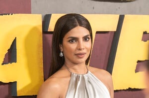 Priyanka_Chopra_at_the_Heads_of_State_world_premiere_held_at_Alice_Tully_Hall_on_June_242C_2025_in_New_York_2833129.jpg