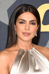 Priyanka_Chopra_at_the_Heads_of_State_world_premiere_held_at_Alice_Tully_Hall_on_June_242C_2025_in_New_York_2835429.jpg