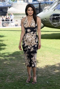 Priyanka_Chopra_attends_the_photocall_for_Heads_Of_State_at_Potters_Fields_Park_on_July_012C_2025_in_London2C_England_282129.jpg