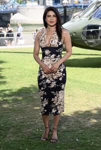 Priyanka_Chopra_attends_the_photocall_for_Heads_Of_State_at_Potters_Fields_Park_on_July_012C_2025_in_London2C_England_282229.jpg