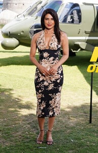 Priyanka_Chopra_attends_the_photocall_for_Heads_Of_State_at_Potters_Fields_Park_on_July_012C_2025_in_London2C_England_282729.jpg