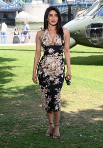 Priyanka_Chopra_attends_the_photocall_for_Heads_Of_State_at_Potters_Fields_Park_on_July_012C_2025_in_London2C_England_283629.jpg