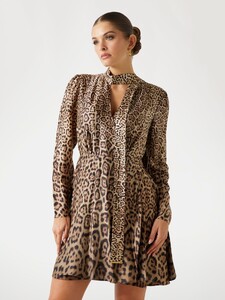 SeylaZ - Guess '25_Marciano leopard satin dr…-5_5YGK287298A-P1TO.jpg