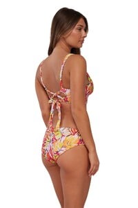 TMorland - Sunsets - Island Escape Elsie Top HighConstruction B_12 - Oblique pose #1 of Taylor_Sunsets Island Escape Elsie Top w.jpg