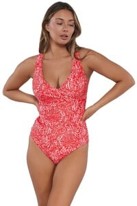 TMorland - Sunsets - Majorca Elsie Tankini  Supportive Crossover_12 - Active pose #1 of Taylor_Sunsets Majorca Elsie Tankini Top.jpg