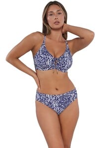 TMorland - Sunsets - Marina Kauai Keyhole BraSized Underwire Bi_12 - Active pose #1 of Taylor_Sunsets Marina Kauai Keyhole Top w.jpg