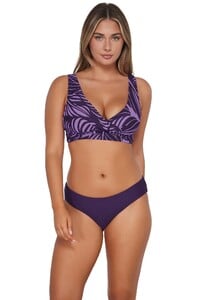 TMorland - Sunsets - Mystic Palms Alana revers Hipster U2B50_13 - 523-mysti-19b-mysti-bikini-full-front-wear09-taylor01_9_0ccb8e0d-1ff6.jpg