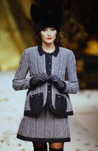 Valentino 1994 Haute Couture 66.jpg