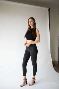 Vanesa  Sonea - CanvasRebel_c-VanesaSonea__9FF6E05E057D4B988A9E51DF9891BA94_1673454331831.jpeg