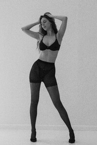 Vanesa  Sonea - GDrive - vanesasonea_0429PRINTbw.jpeg