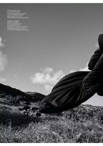 Vogue France 08-2025_15.jpg