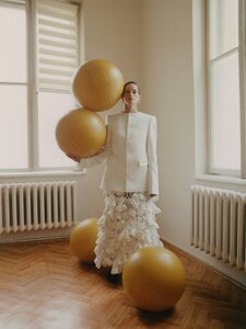 Vogue Polska 07-2025_4.jpg