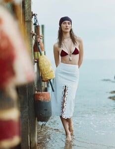 Vogue Scandinavia outt-06-2025_4.jpg