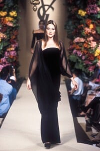 Yves Saint Laurent 1996 Haute Couture 261.jpg