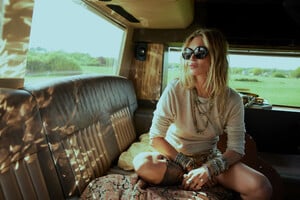 ZARA FESTIVAL COLLECTION BY KATE MOSS & BOBBY GILLESPIE_8.jpg