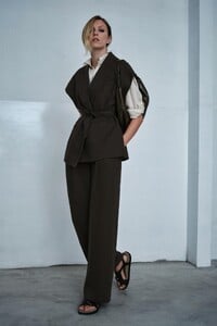 Zara 08-2025_3.jpg